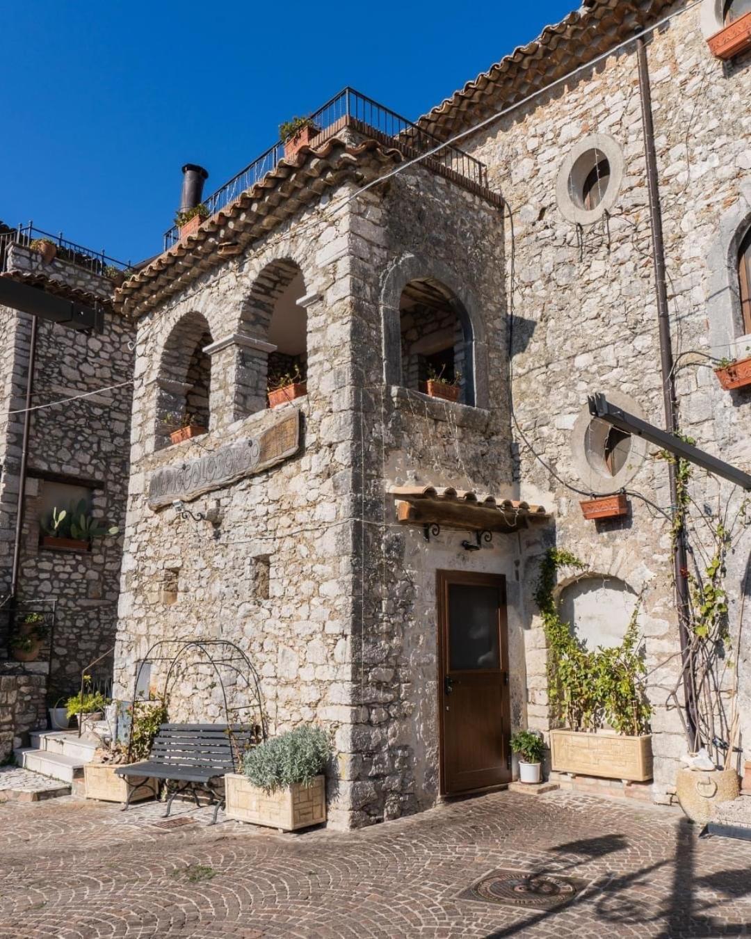 Al Piccolo Borgo Locanda Con Alloggio Castelnuovo Parano Exterior foto